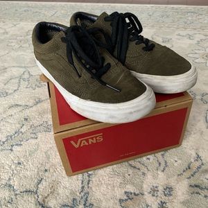 Vans all suede old skools!